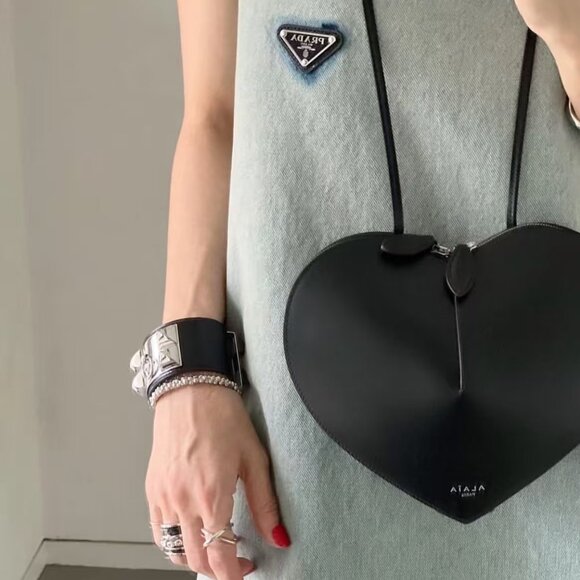 LE CŒUR BAG IN CALFSKIN - Picture 2 of 7